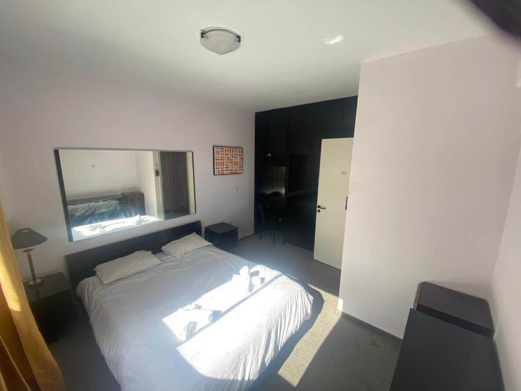 Private Room In A Shared Flat At Best Location Limassol Exterior foto